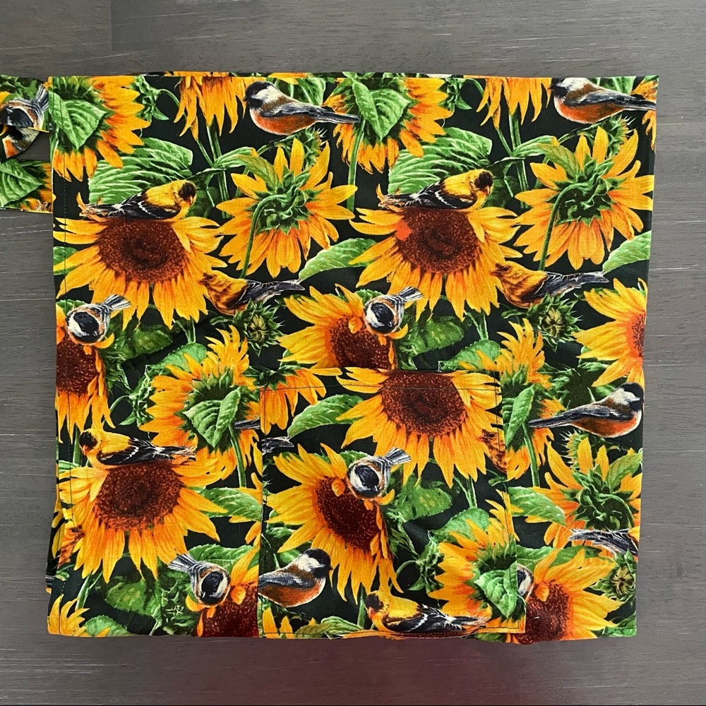 HAND MADE KITCHEN APRON